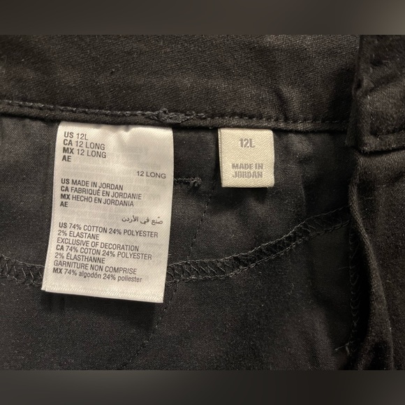 Style & Co. High-Rise Curvy-Fit Straight-Leg Jeans (Deep Black) - Picture 6 of 7